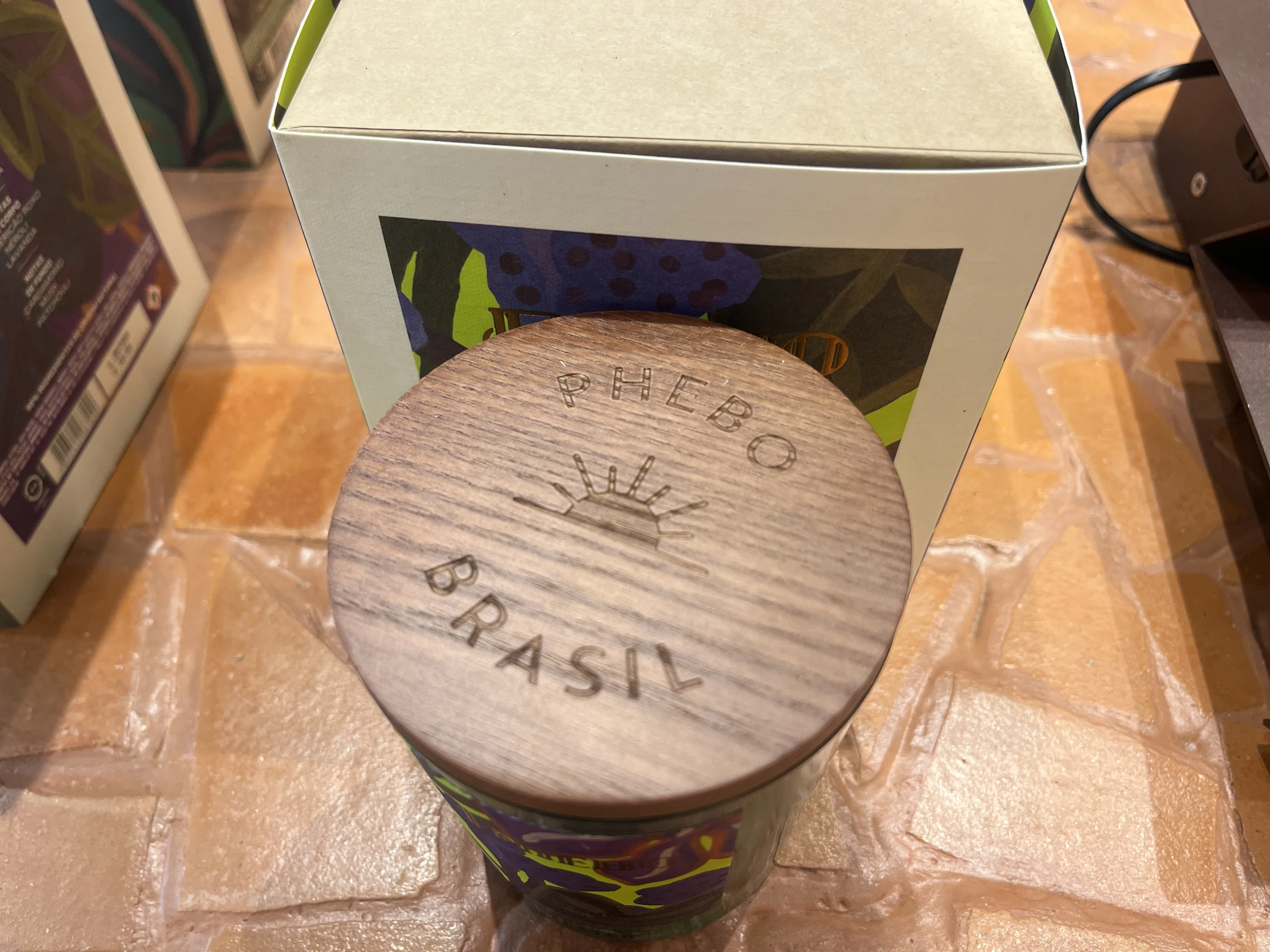 Cheirinho novo no ar... e vem lá da Phebo!