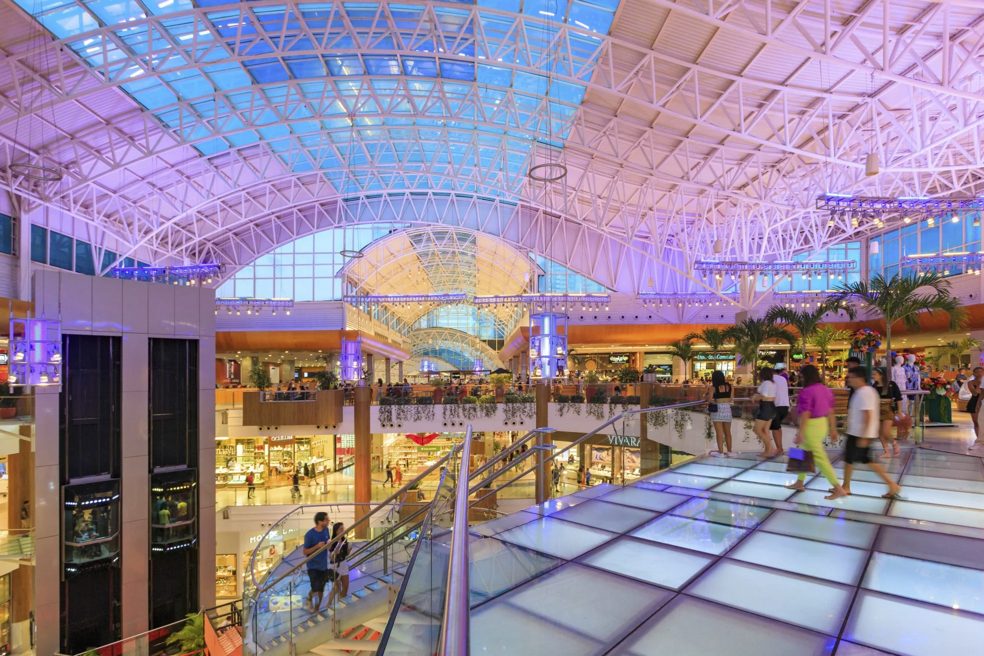 Corredores do Salvador Shopping