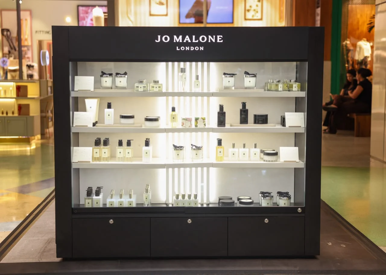 Foto do quiosque de perfumaria da Jo Malone London.