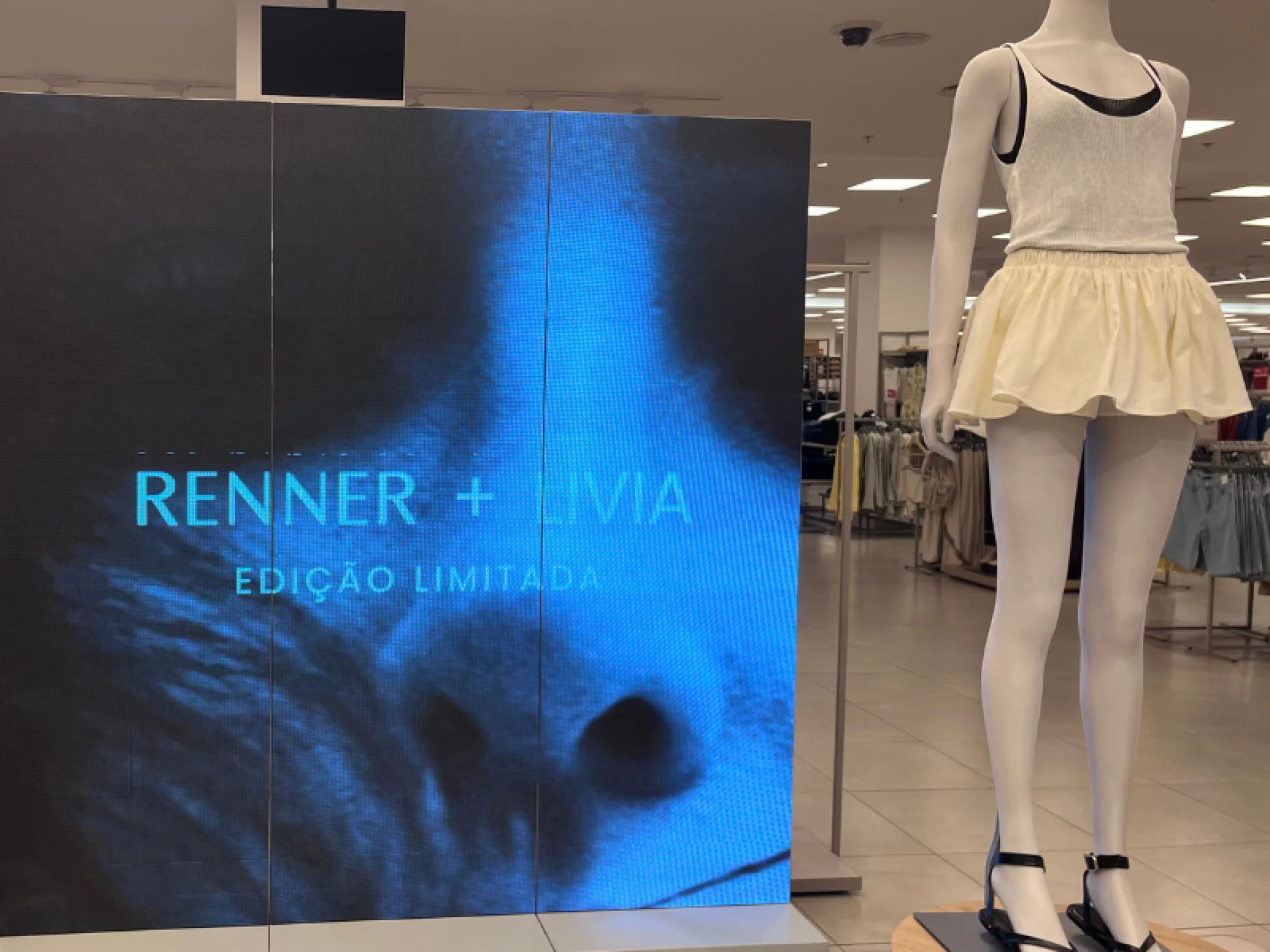 Exclusividade no Salvador Shopping: Renner + Livia.