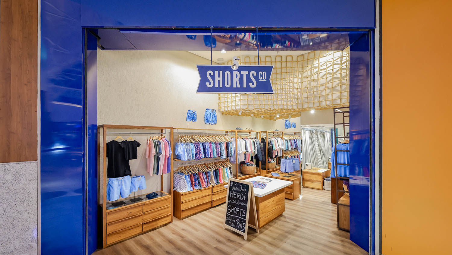SHORTS E CO
