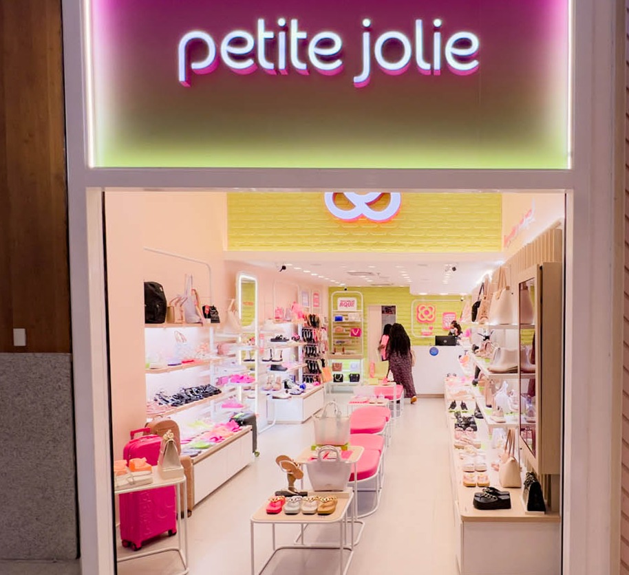PETITE JOLIE